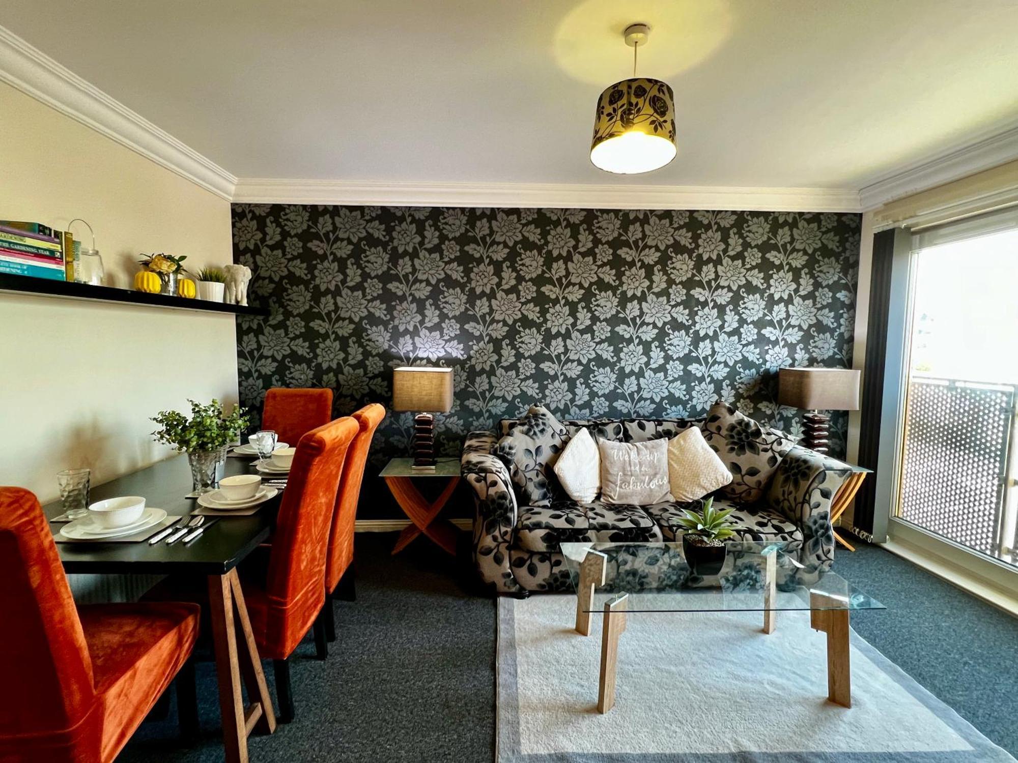Apartamento Stylish Modern Flat With Juliet Balcony & Parking Glasgow Exterior foto